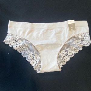 Women’s Cheeky Undergarment